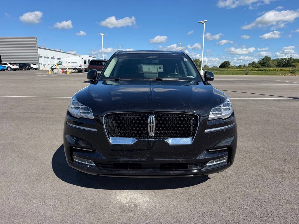 Used 2021 Lincoln Aviator Reserve w/ Equipment Group 208A AWD/4WD image 2