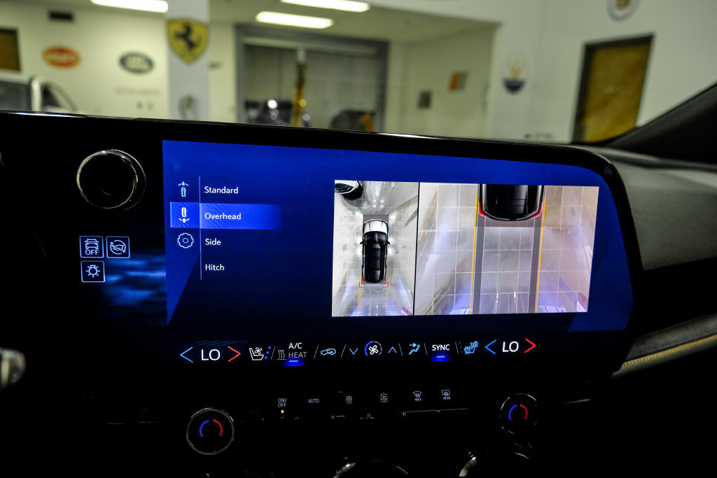 Used 2024 Chevrolet Blazer EV RS RWD image 27