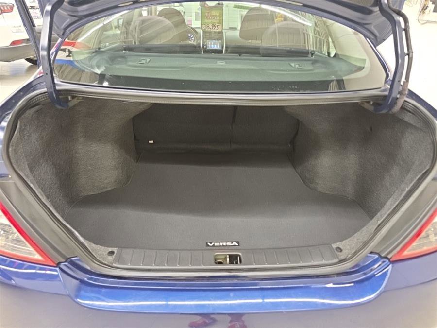 Used 2018 Nissan Versa SV w/ SV Special Edition image 29