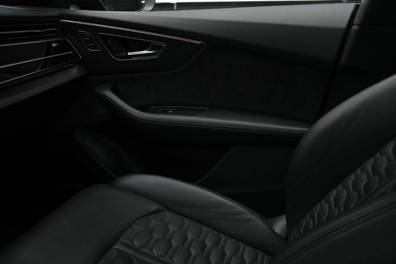 Used 2021 Audi RS Q8 w/ Black Optic Package image 40