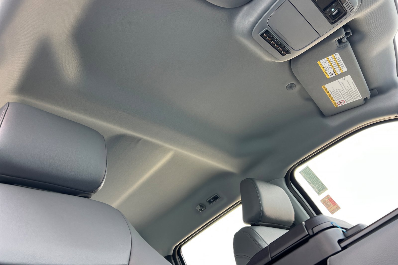 New 2026 Ford F250 XL w/ XL Chrome Package image 17