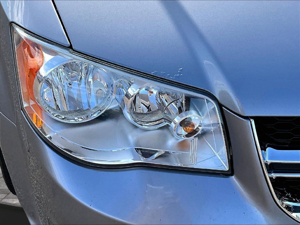 Used 2013 Dodge Grand Caravan Crew FWD image 35