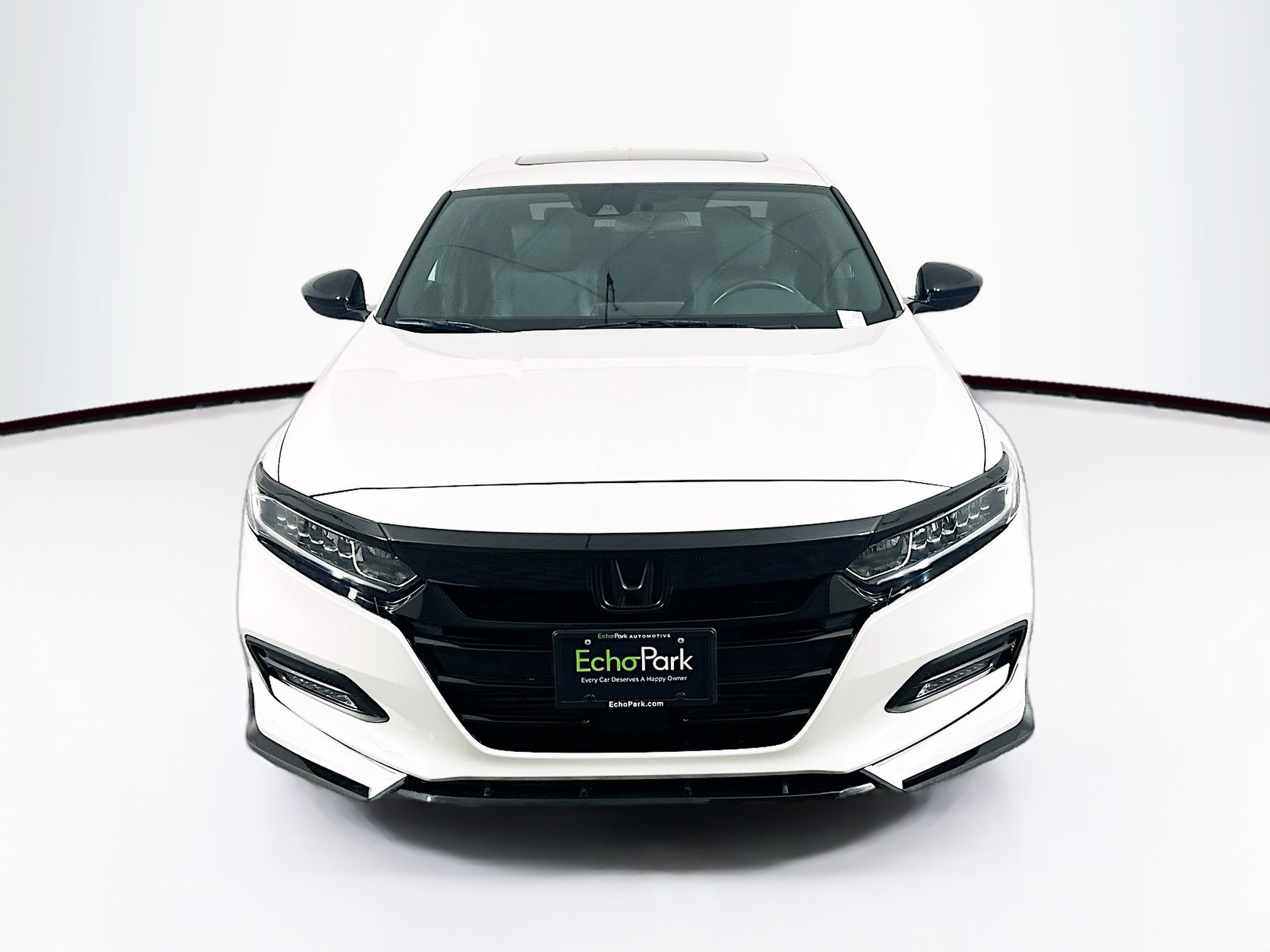 Used 2018 Honda Accord Sport image 2
