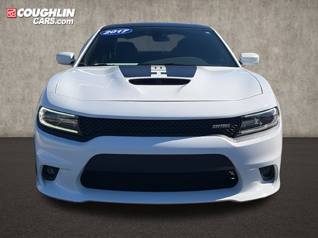 Used 2017 Dodge Charger R/T RWD image 2