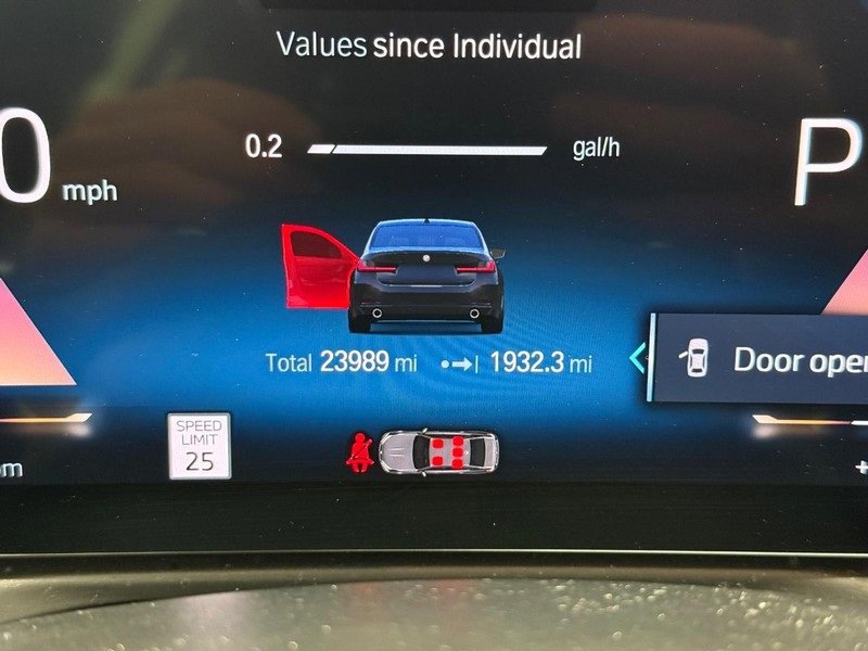 Used 2024 BMW 330i xDrive Sedan w/ Premium Package image 18