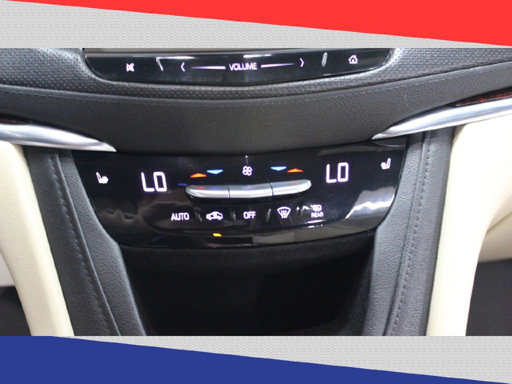 Used 2017 Cadillac XT5 Luxury w/ Driver Awareness Package image 19