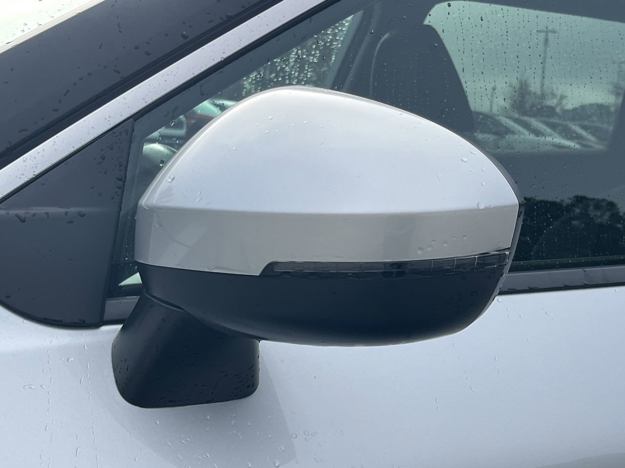 Certified 2022 Nissan Rogue SV image 29