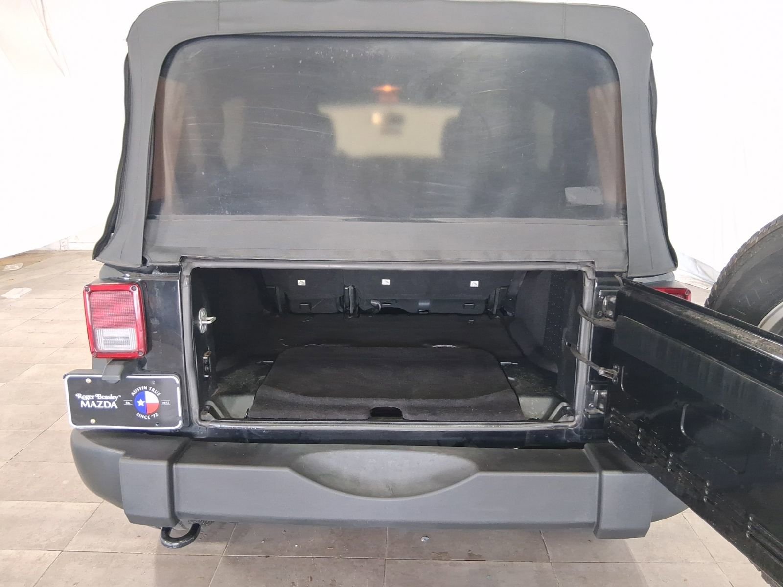 Used 2017 Jeep Wrangler Unlimited Sport w/ Quick Order Package 24S AWD/4WD image 19