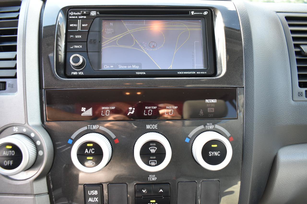 Used 2013 Toyota Sequoia SR5 AWD/4WD image 20