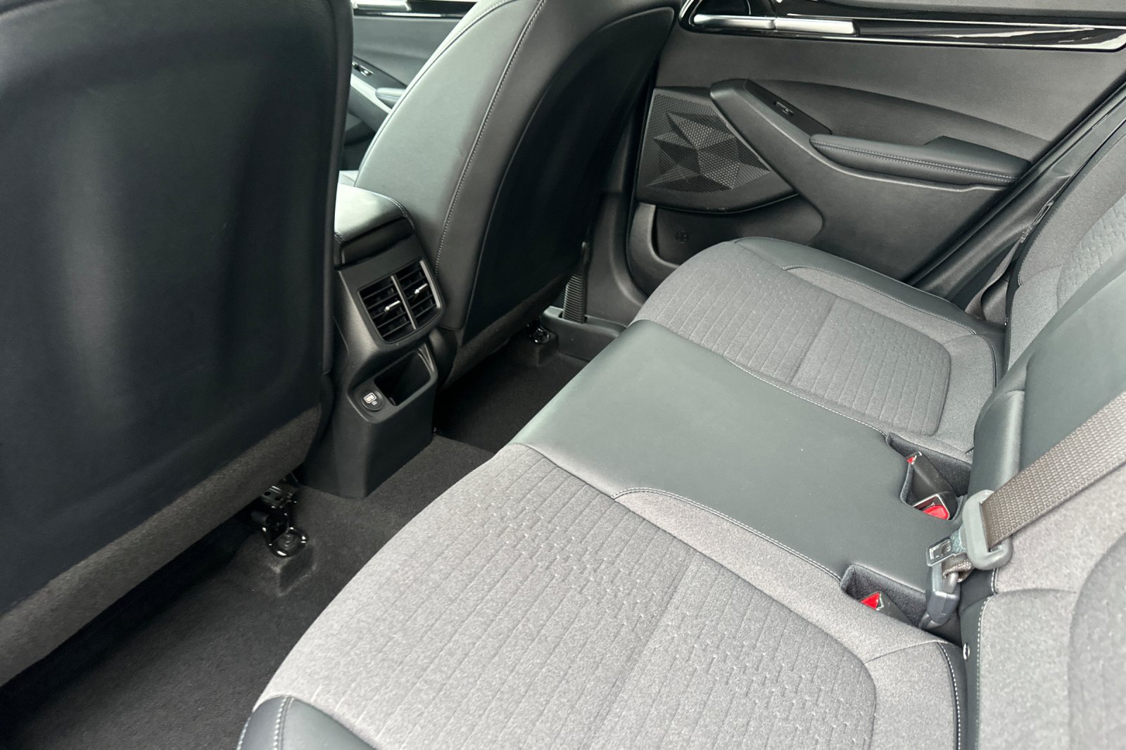 Used 2023 Kia Seltos S FWD image 12