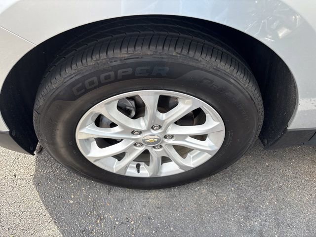 Used 2019 Chevrolet Equinox LT FWD image 12