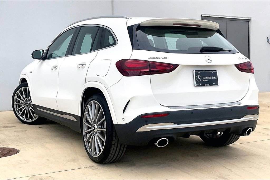 Used 2025 Mercedes-Benz GLA 35 AMG 4MATIC image 31