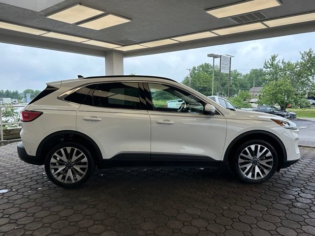 Used 2020 Ford Escape Titanium AWD/4WD image 4