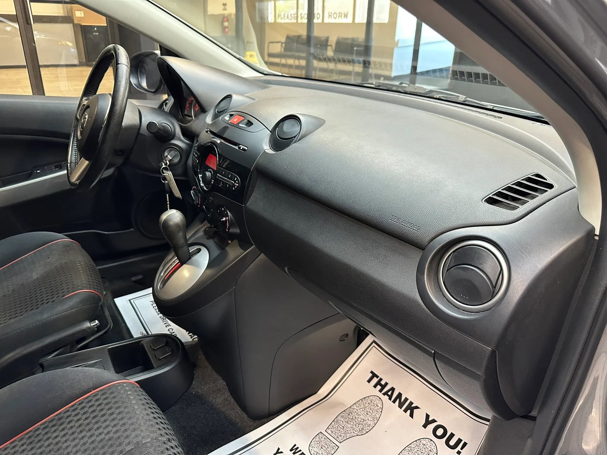 Used 2013 MAZDA MAZDA2 Touring FWD image 30