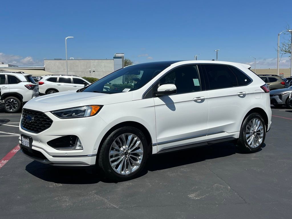 Used 2020 Ford Edge Titanium w/ Equipment Group 301A image 5