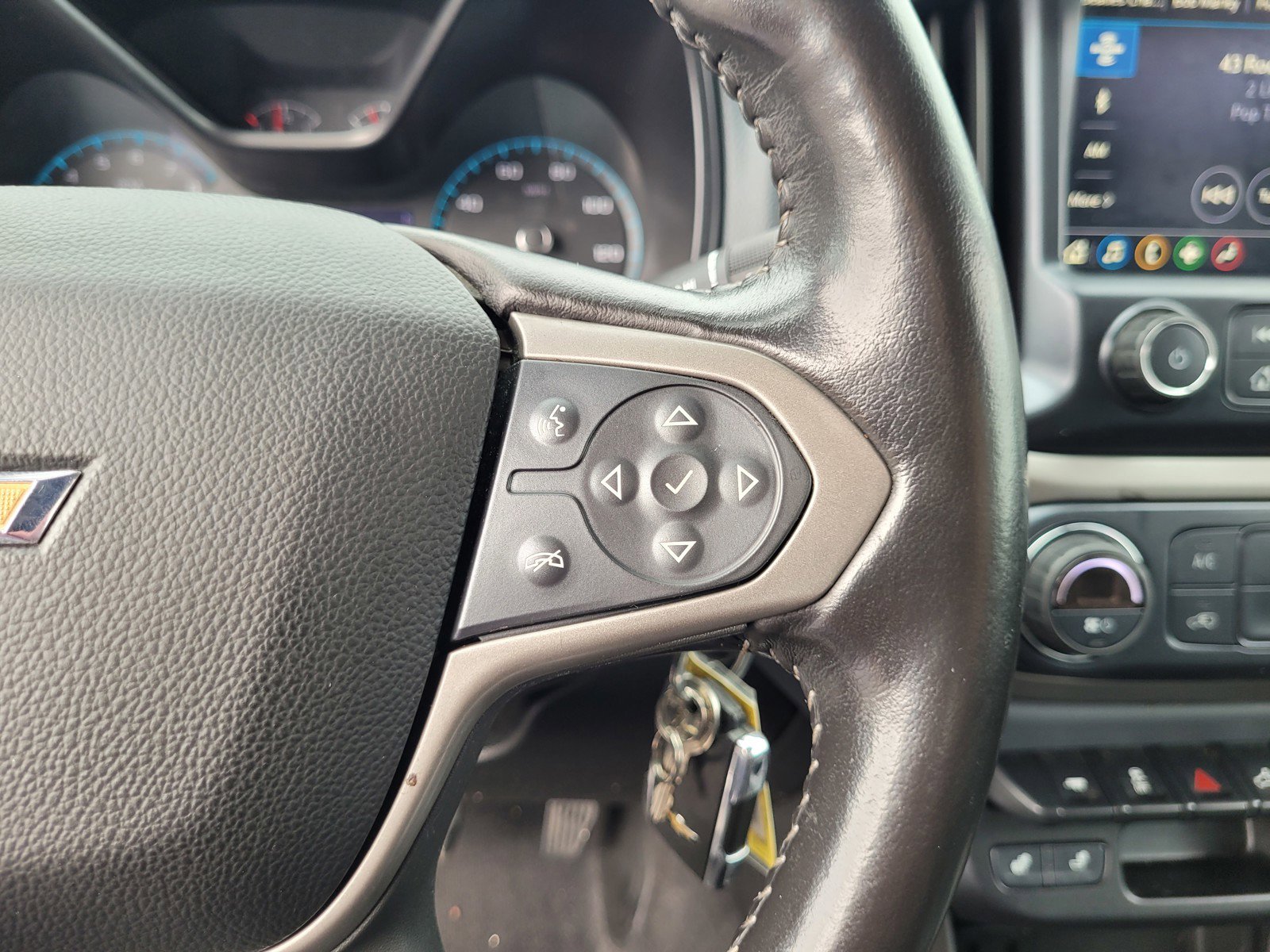 Used 2019 Chevrolet Colorado Z71 w/ Z71 Midnight Edition image 23