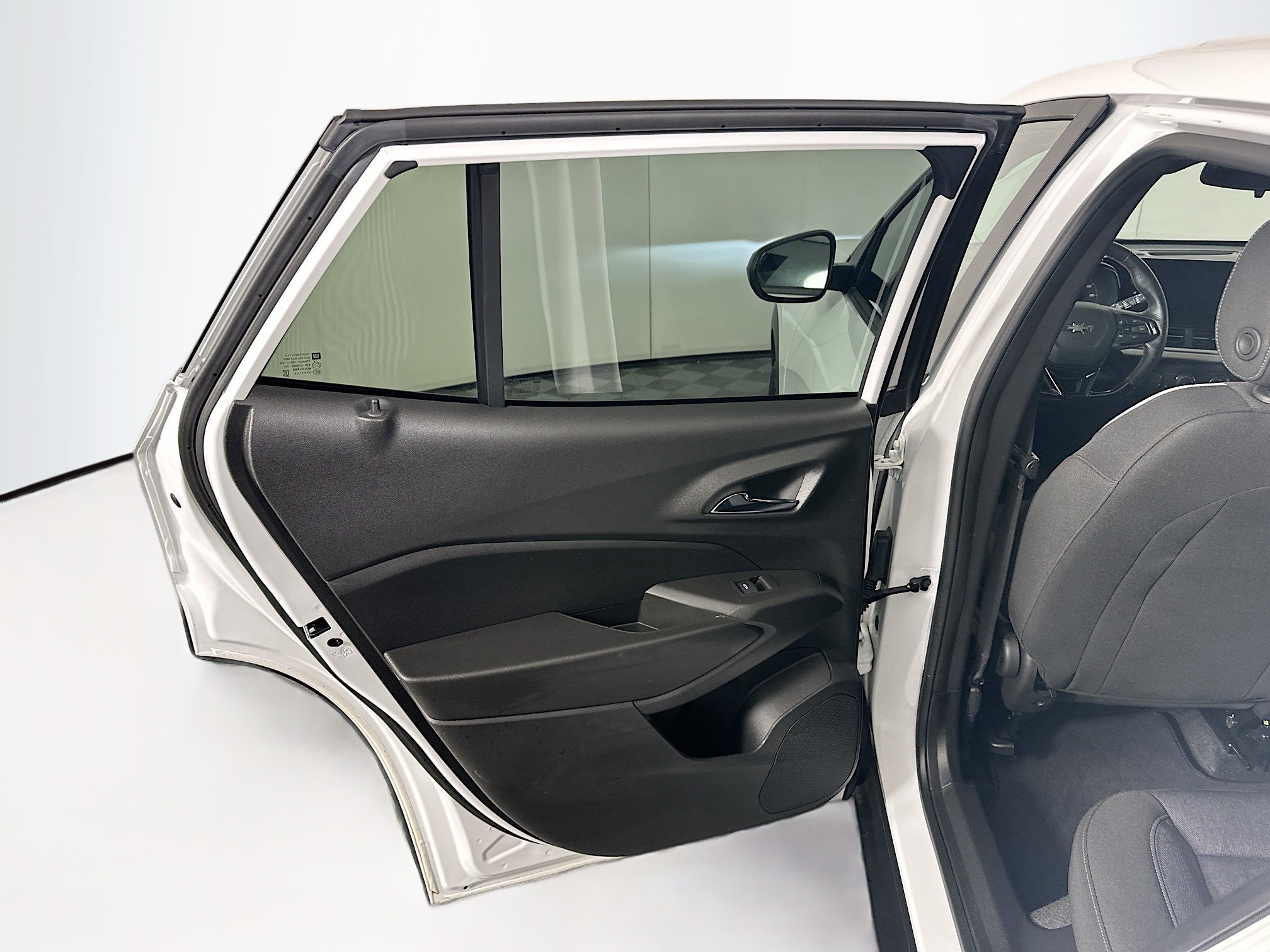 Used 2024 Chevrolet Trax RS image 24