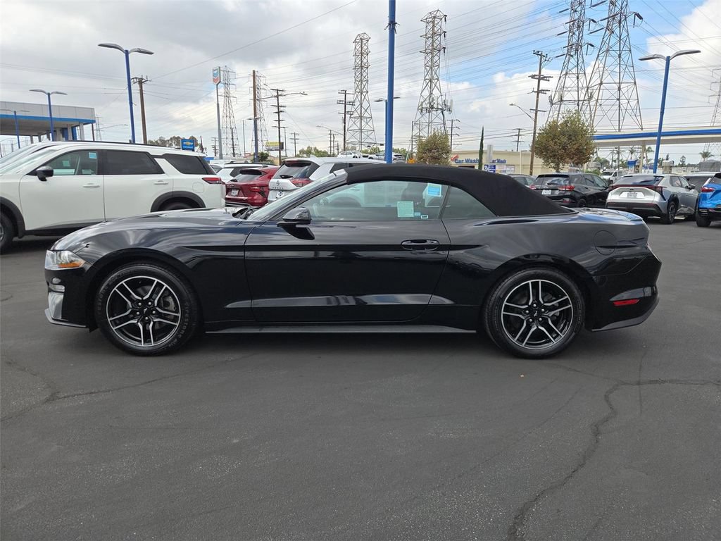 Used 2022 Ford Mustang Premium RWD image 30