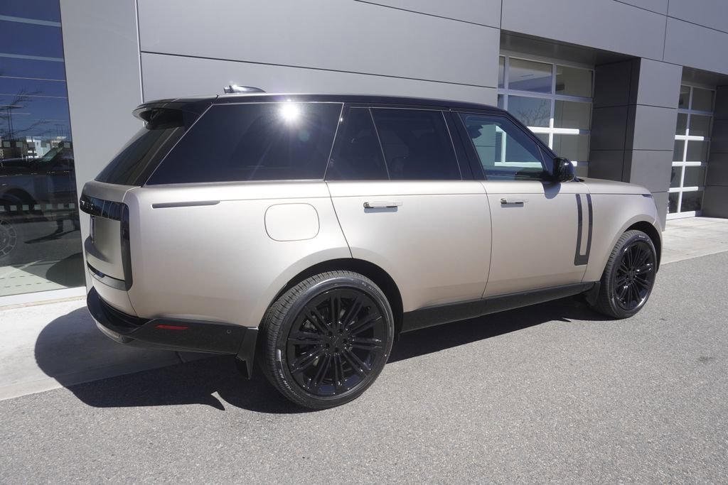 New 2026 Land Rover Range Rover SE image 4