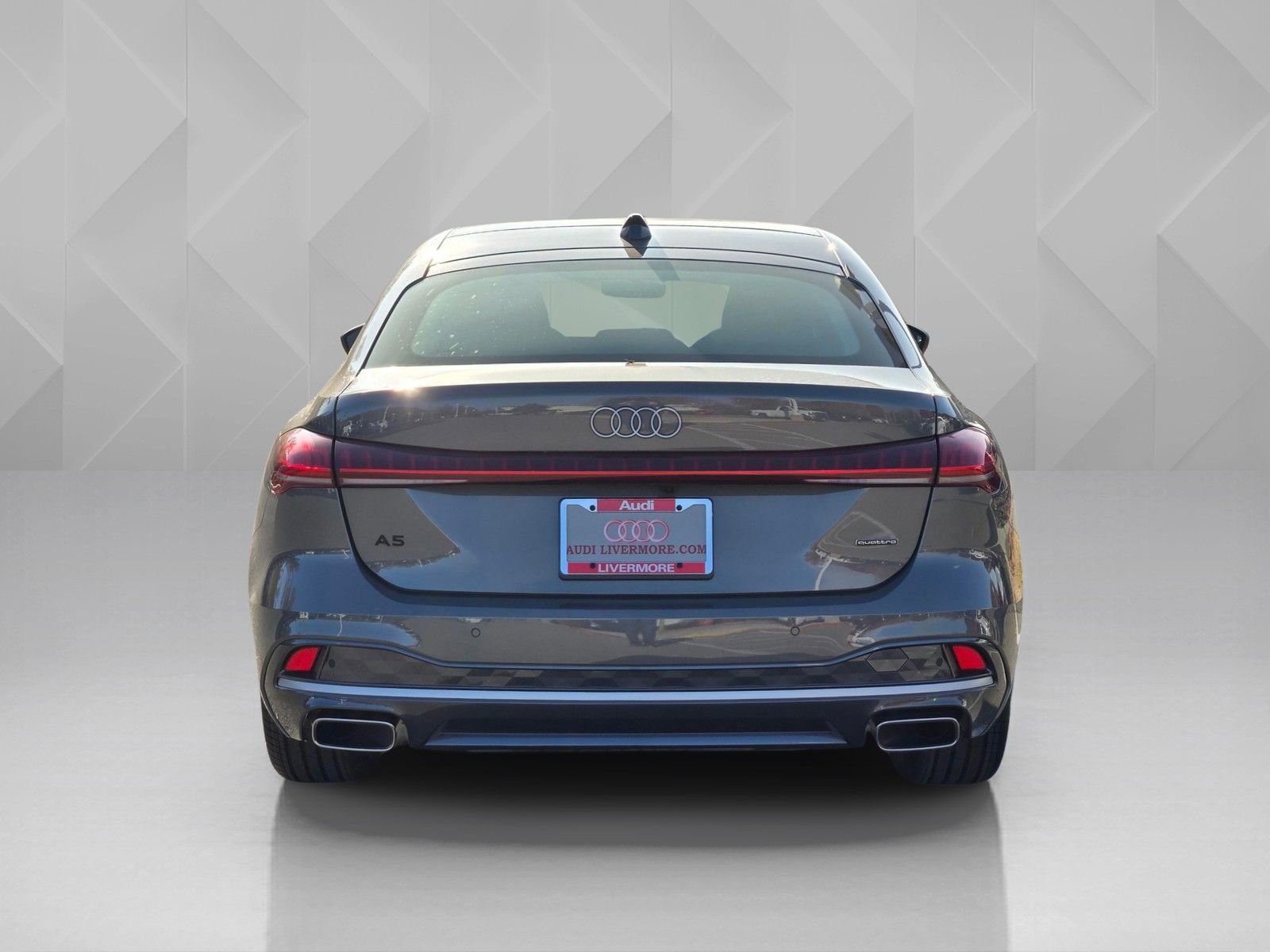 Used 2025 Audi A5 2.0T Premium Plus w/ Premium Plus AWD/4WD image 5