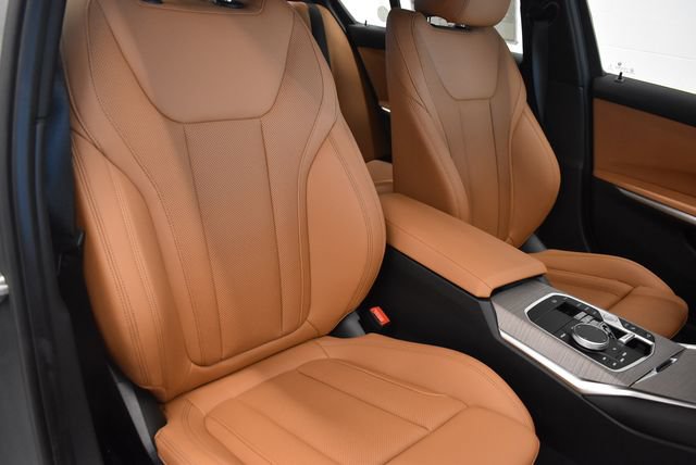 New 2026 BMW 330i xDrive Sedan w/ Convenience Package AWD/4WD image 6