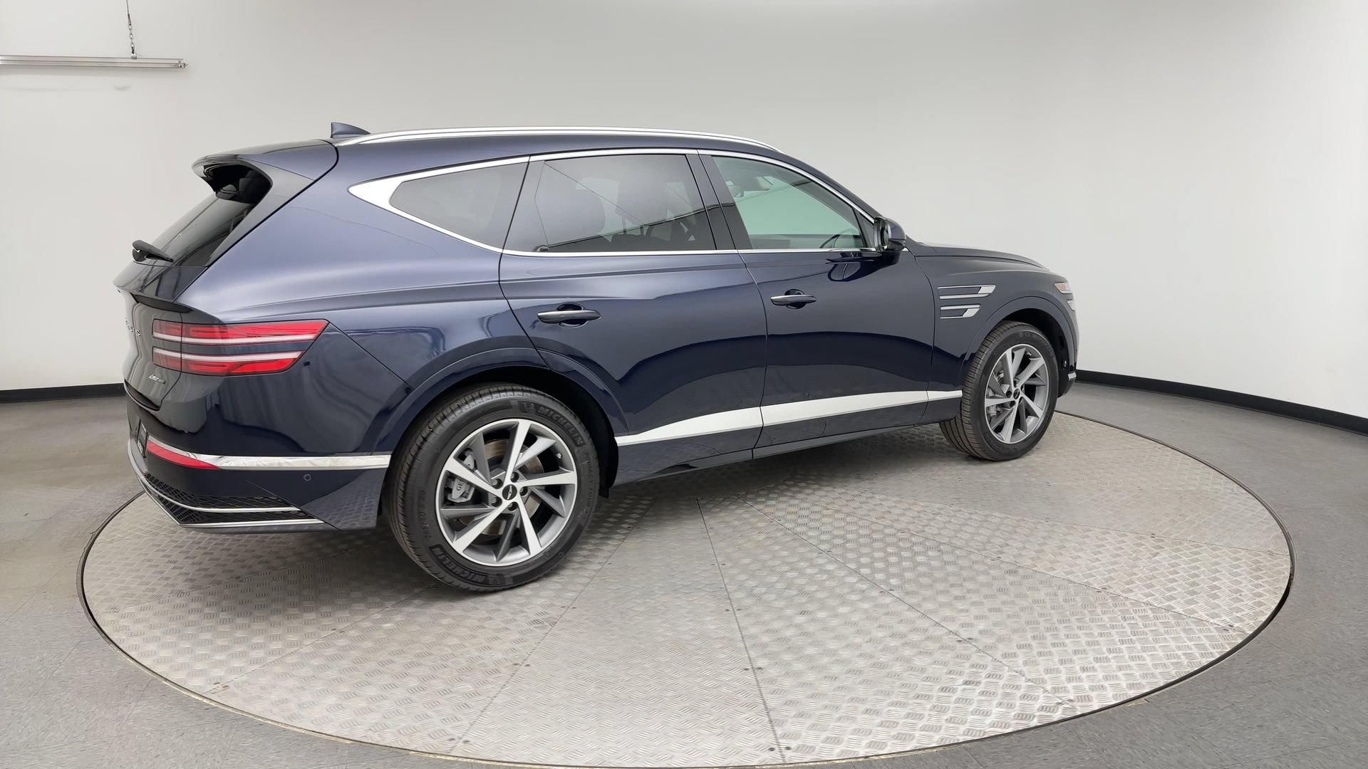 Certified 2026 Genesis GV80 3.5T Advanced AWD/4WD image 2