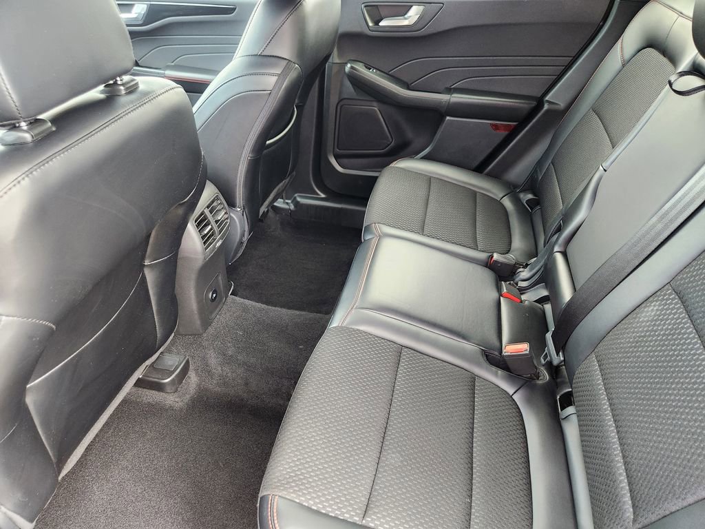 Used 2025 Ford Escape ST-Line Select AWD/4WD image 19