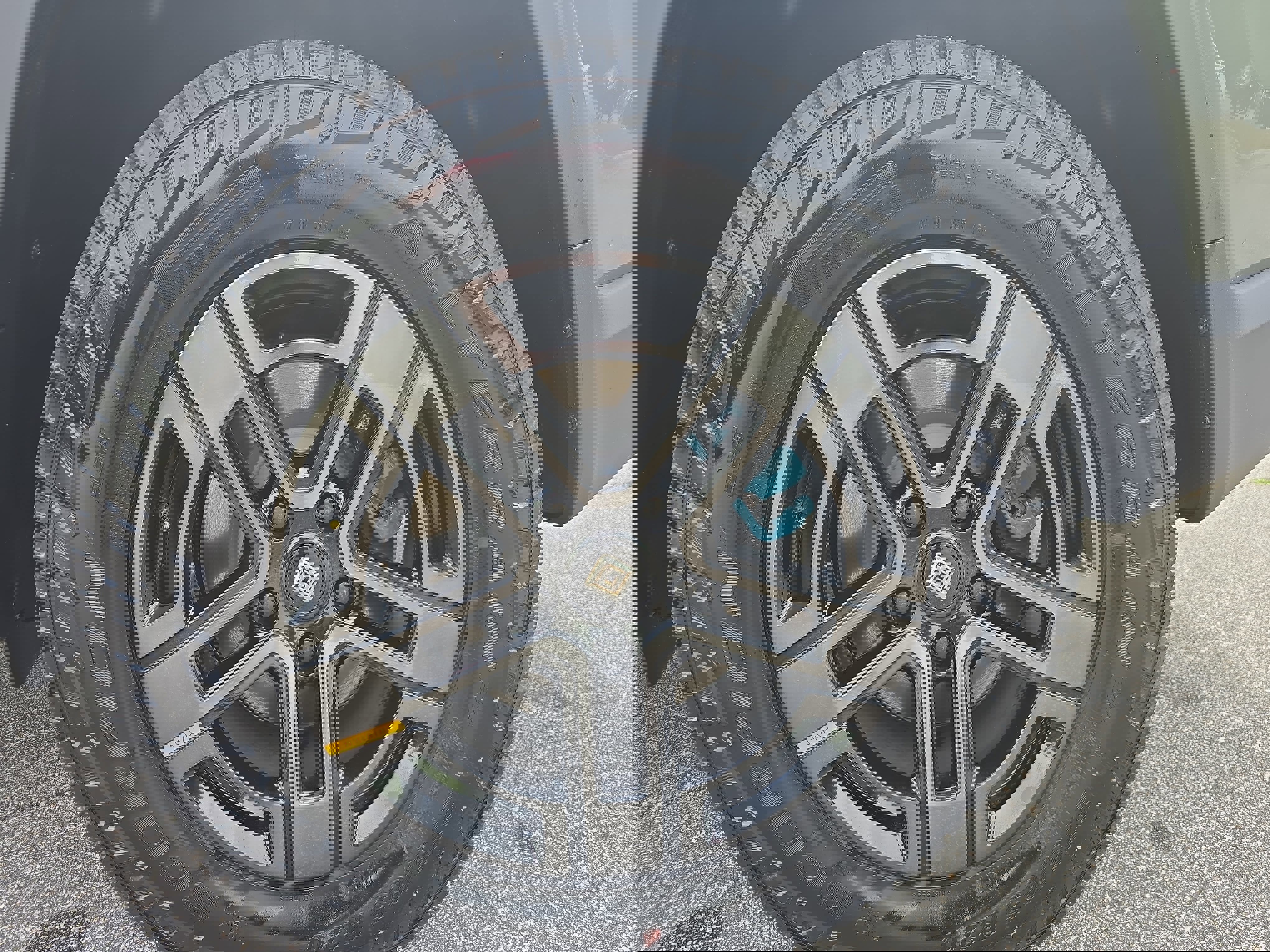 Used 2026 Rivian R1T Premium AWD/4WD image 32