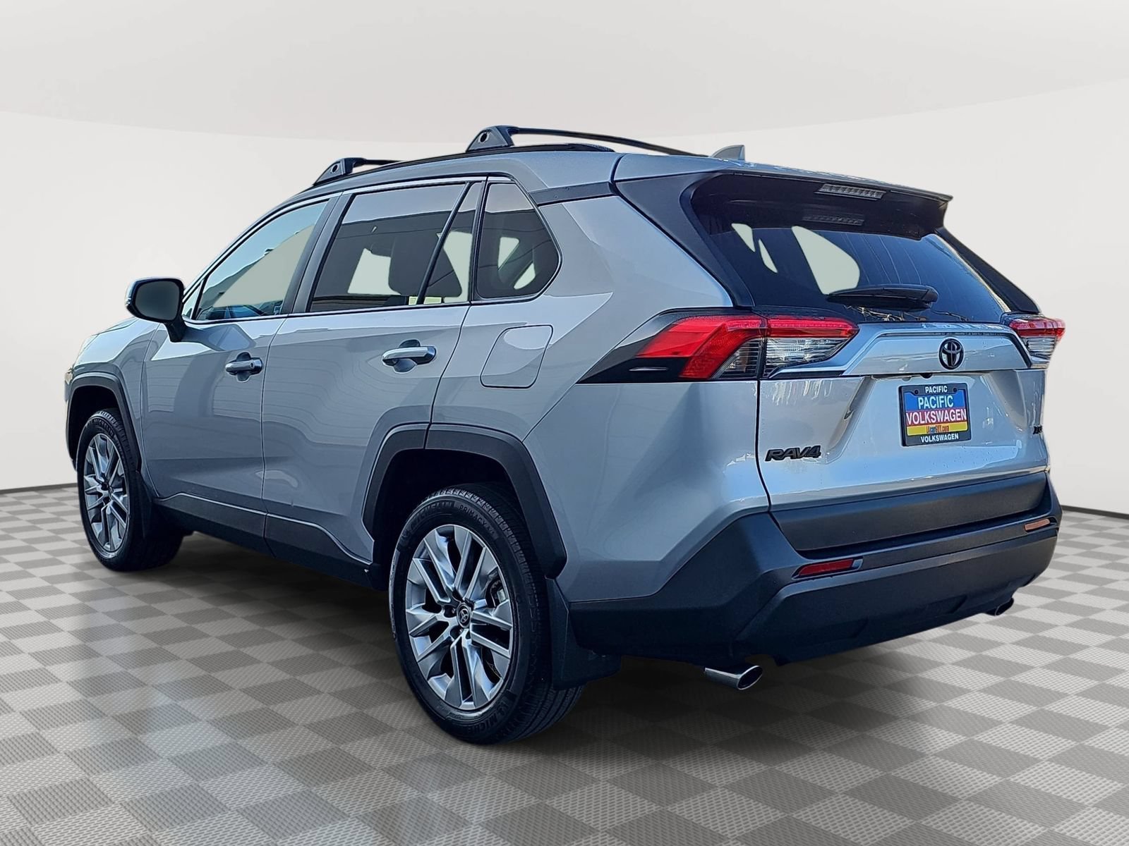 Used 2024 Toyota RAV4 XLE Premium w/ Weather Package FWD image 7