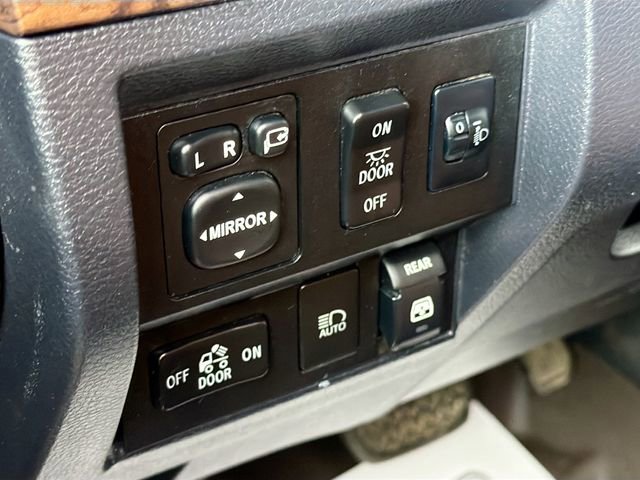Used 2018 Toyota Tundra Platinum AWD/4WD image 10
