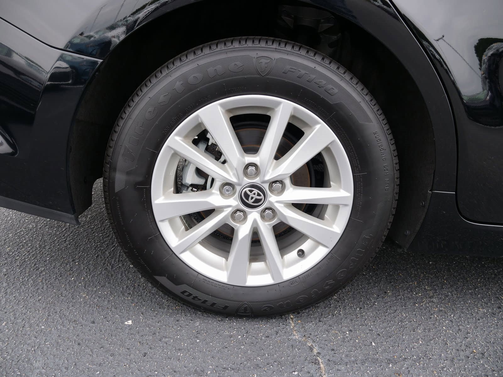 Used 2025 Toyota Camry LE image 10