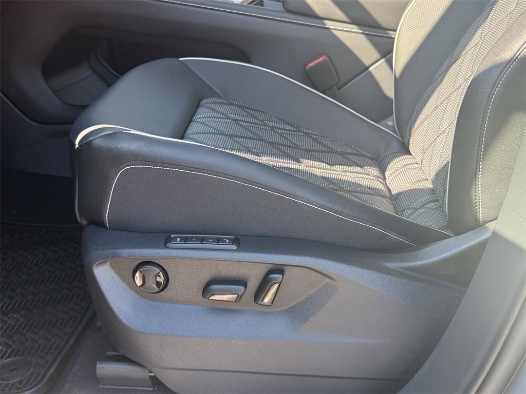 New 2026 Volkswagen Atlas SEL Premium R-Line image 13