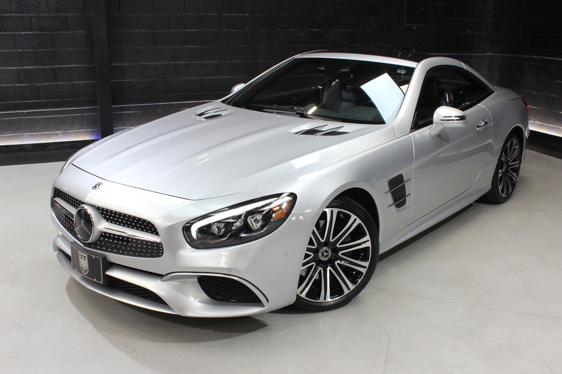 Used 2019 Mercedes-Benz SL 450 SL 450 Driver Assistance w/ Premium Package image 5