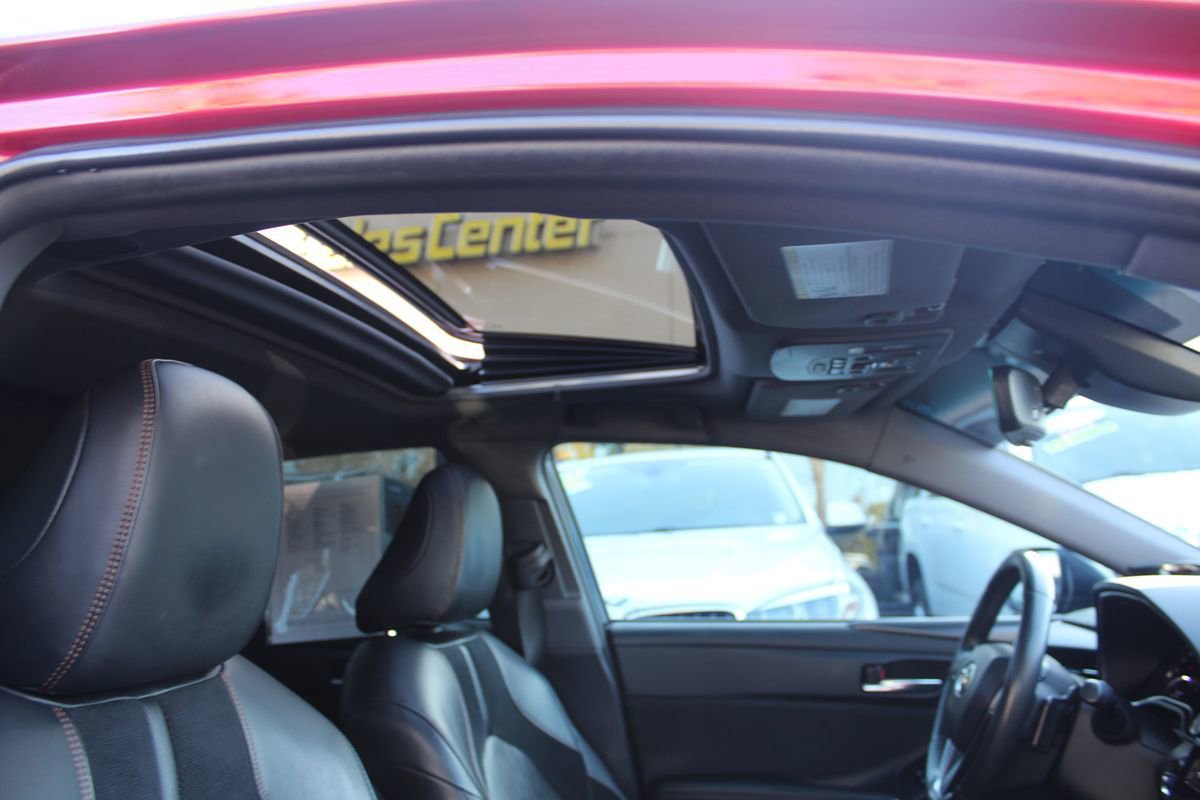 Used 2019 Toyota Avalon Touring w/ Preferred Accessory Package FWD image 26
