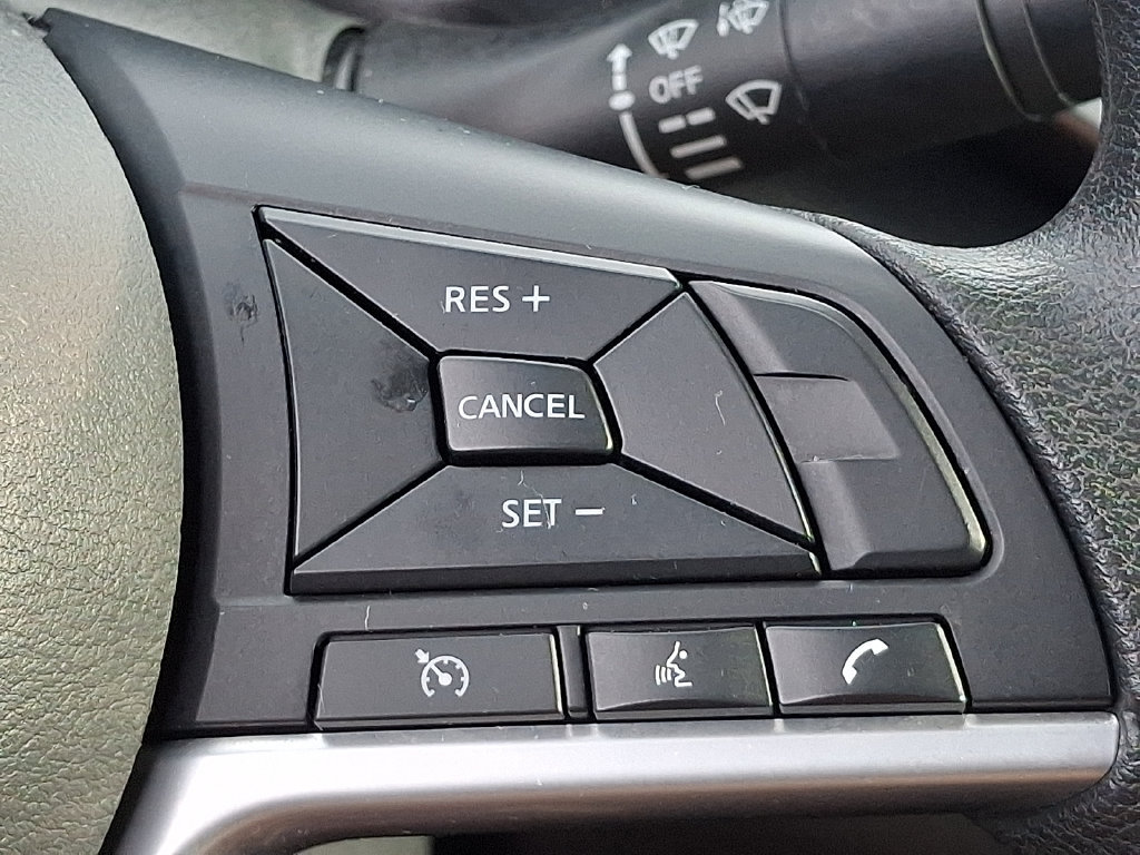 Used 2025 Nissan Altima 2.5 SV AWD/4WD image 21