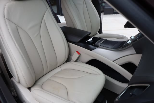 Used 2020 Lincoln Nautilus FWD w/ Equipment Group 101A image 12