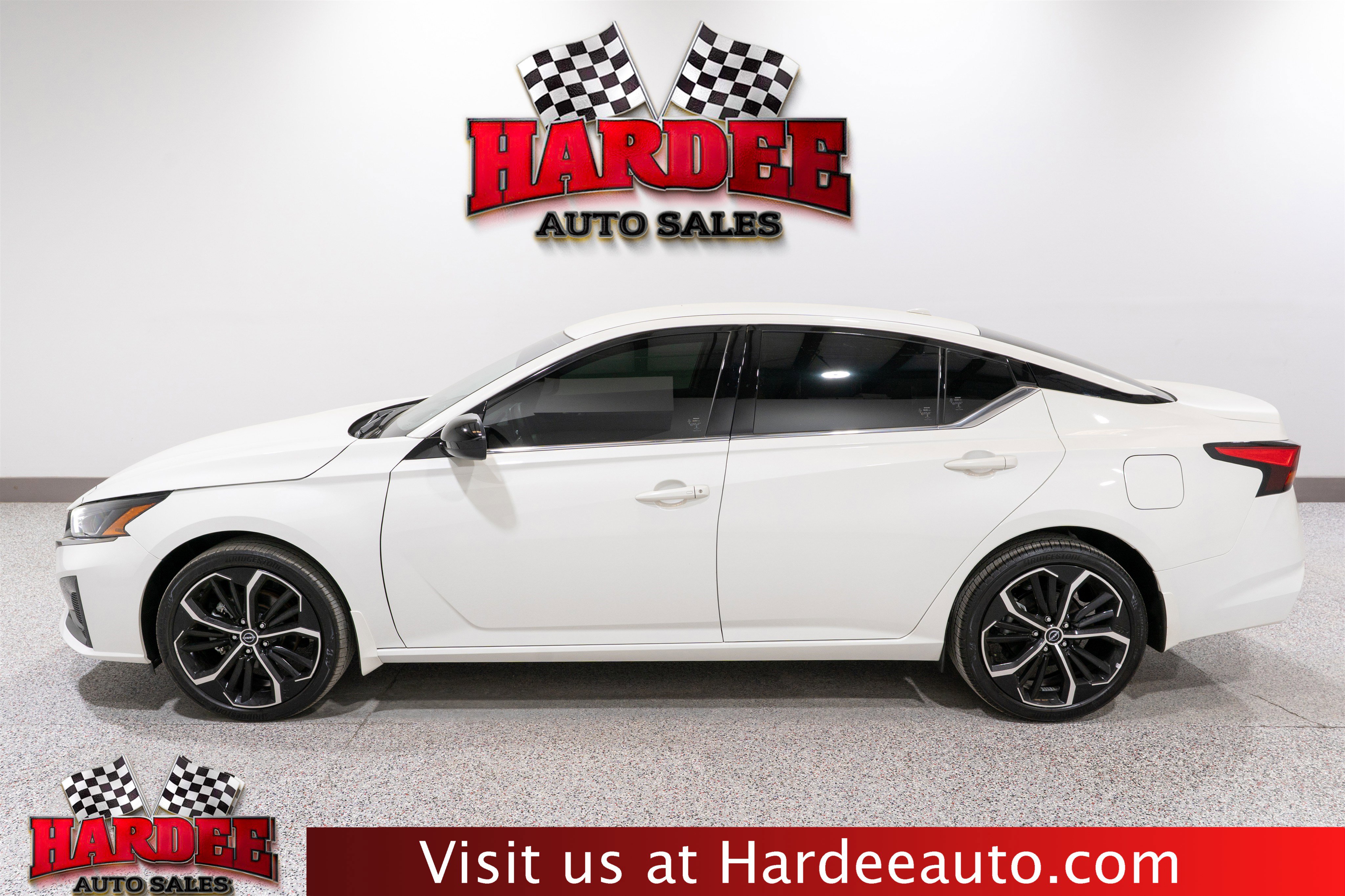 Used 2025 Nissan Altima 2.5 SR