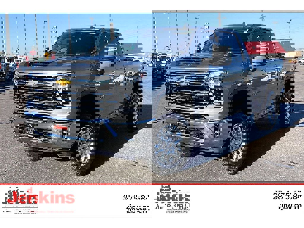 Used 2025 Chevrolet Silverado 3500 LTZ video 1