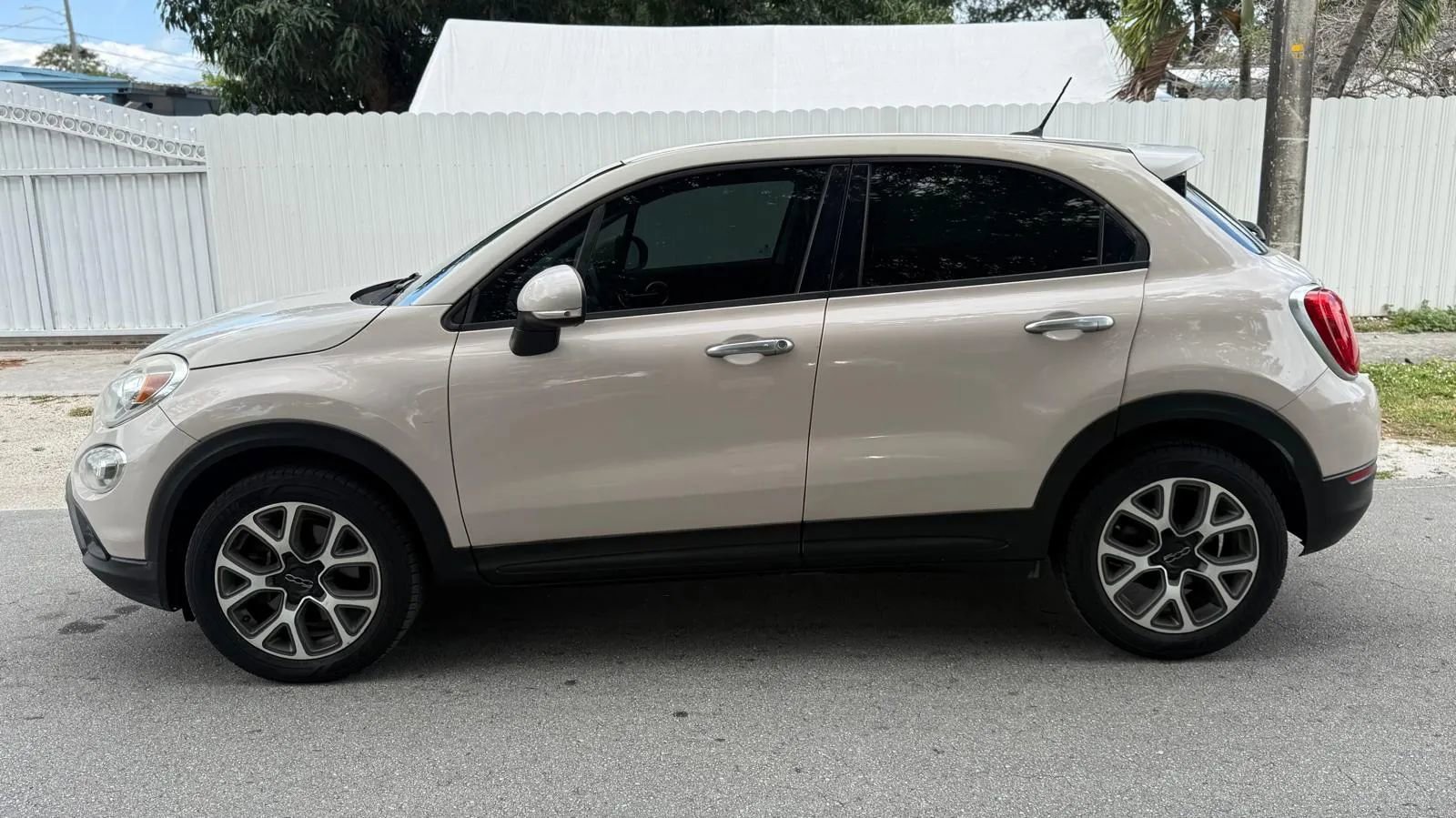 Used 2016 FIAT 500X Trekking FWD image 3