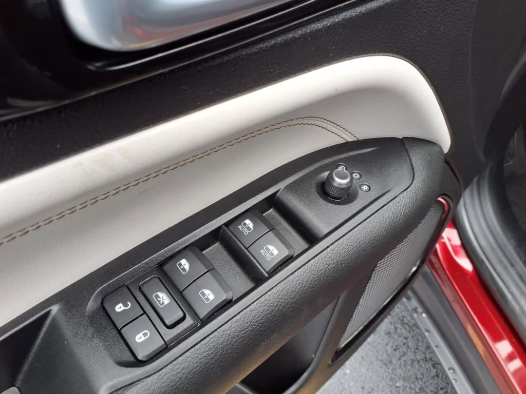 Used 2022 Jeep Compass Limited AWD/4WD image 12