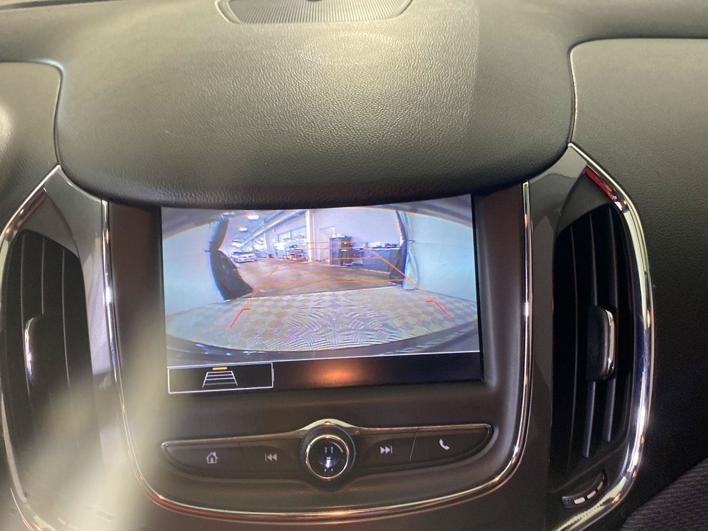 Used 2019 Chevrolet Cruze LT FWD image 26