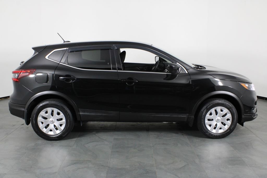 Certified 2020 Nissan Rogue Sport S image 14