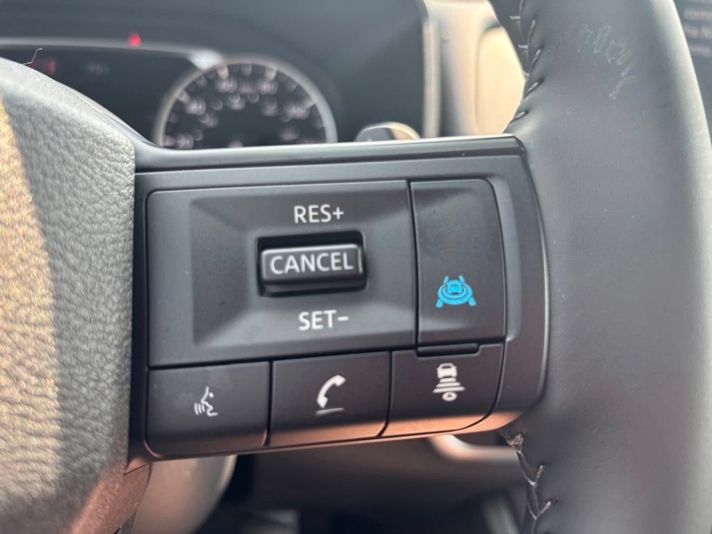 Certified 2026 Nissan Rogue SV AWD/4WD image 22