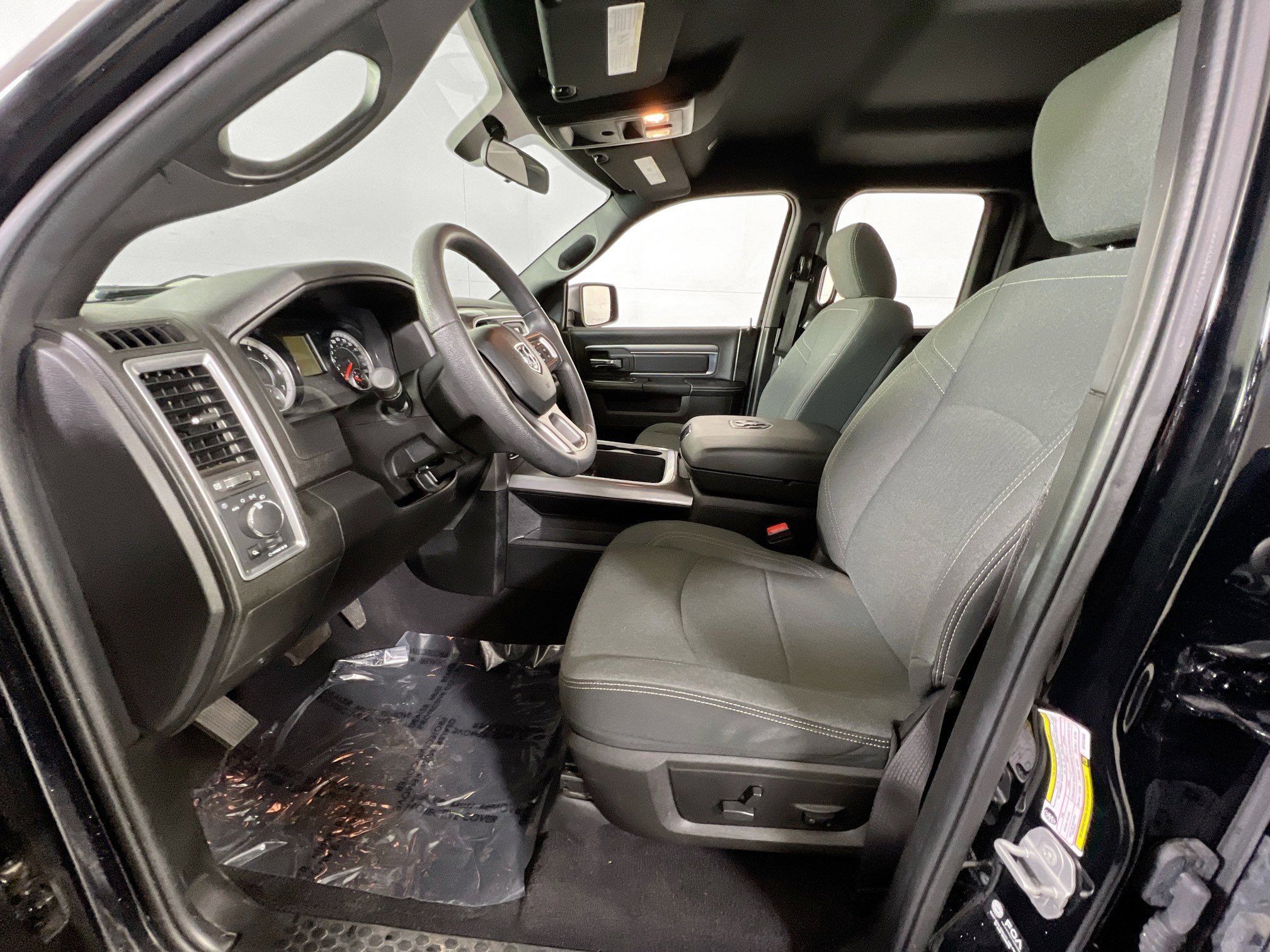 Used 2022 RAM 1500 Classic Warlock w/ Technology Package I image 19