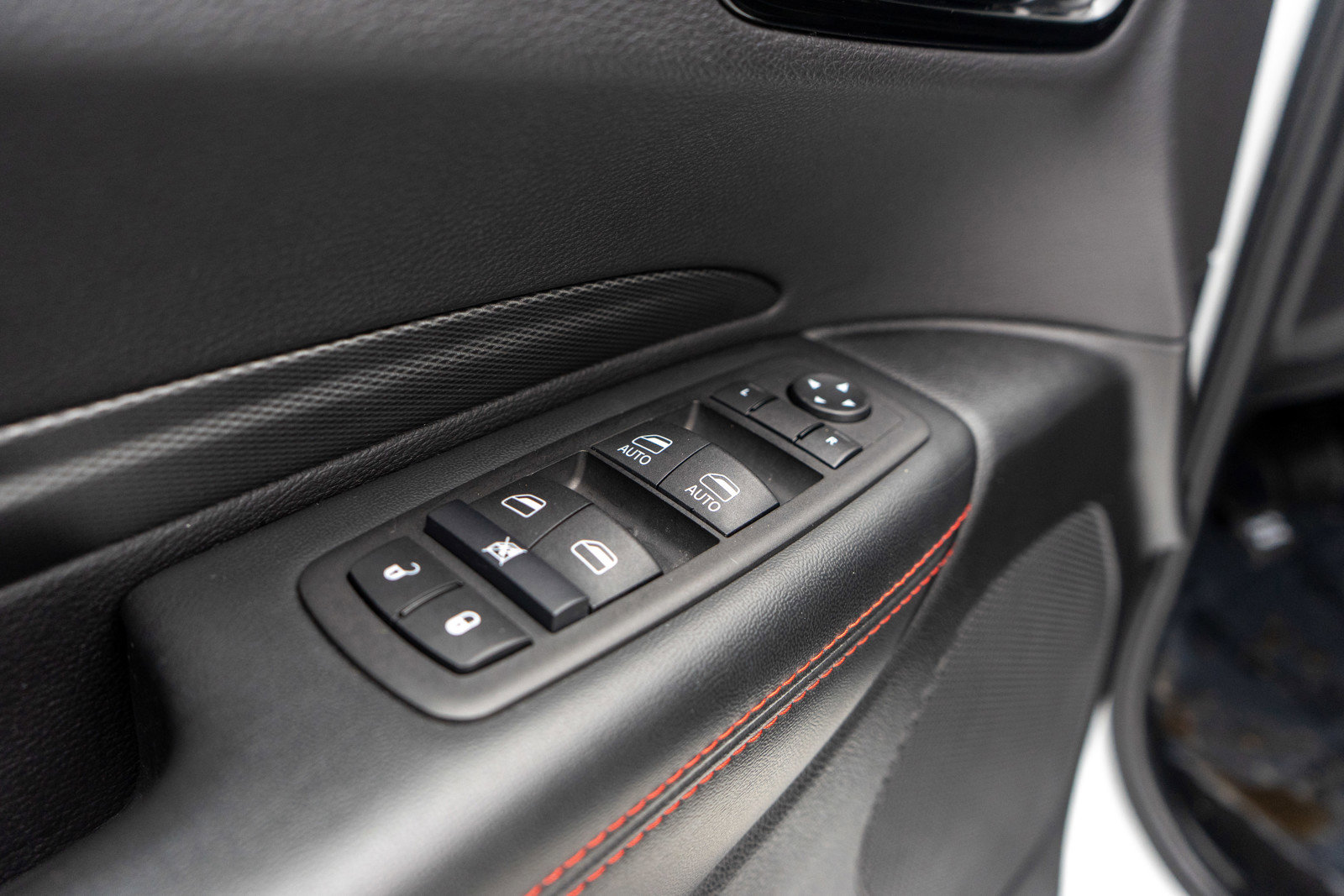 Used 2025 Dodge Durango GT image 15