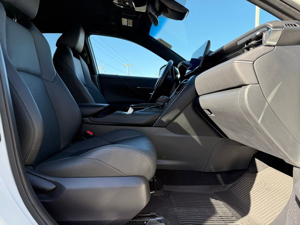 Used 2023 Toyota Venza Nightshade image 20