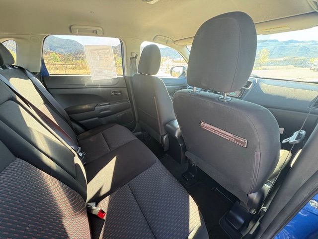 Used 2017 Mitsubishi Outlander Sport SE AWD/4WD image 14