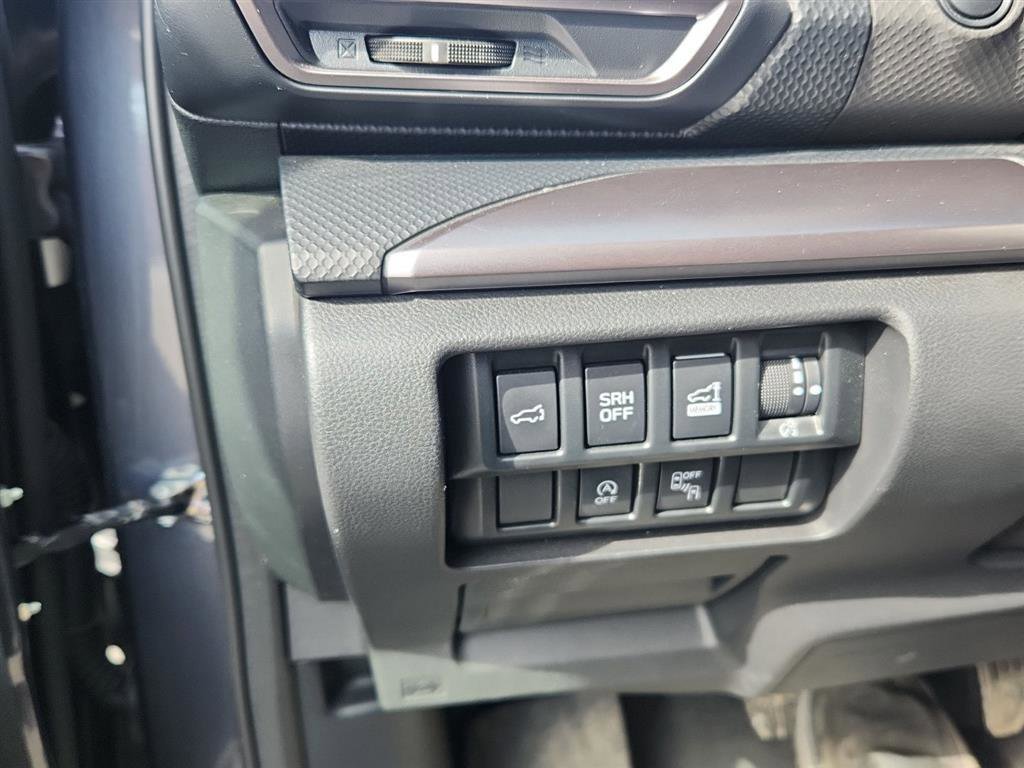 Used 2024 Subaru Forester Premium image 28