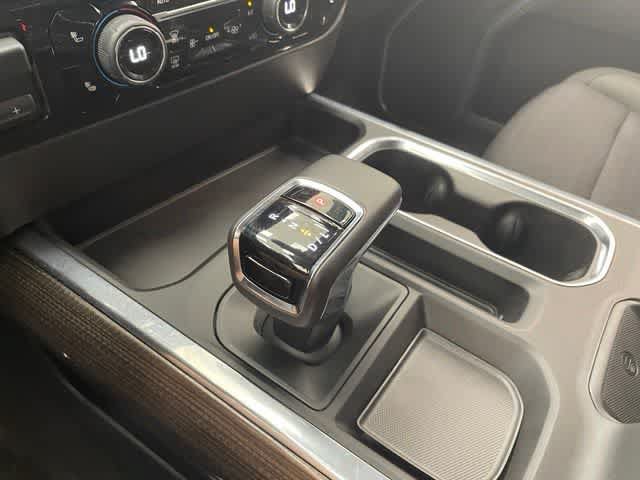 Certified 2022 Chevrolet Silverado 1500 LT Trail Boss w/ Convenience Package II AWD/4WD image 8