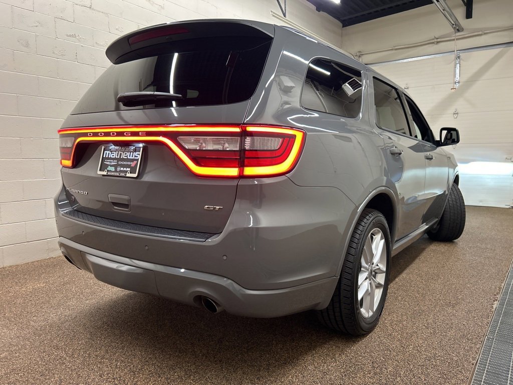 Used 2023 Dodge Durango GT image 2